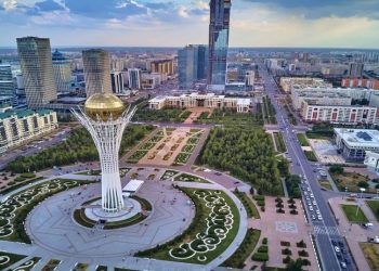 Kazakistan, başkentinin adını yine değiştirecek