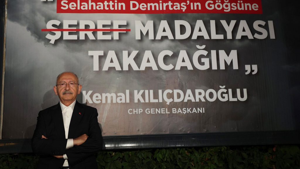 Kılıçdaroğlu: Bay Kemal’in ziyaretini provoke etmek için her yeri bunlarla donatmışlar