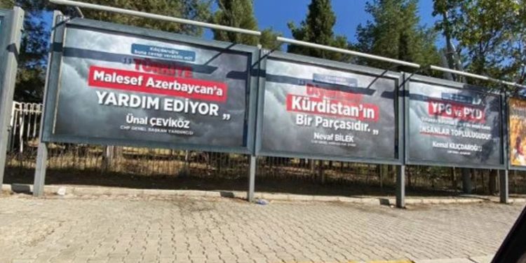 Kılıçdaroğlu için asılan 'Hoş geldin' pankartı indirildi, CHP'li isimleri hedef gösteren afişler asıldı