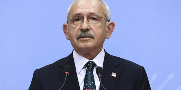 Kılıçdaroğlu'ndan "CHP'li kurmayların 'beşli çete' ile görüştüğü" iddiaları ile ilgili açıklama