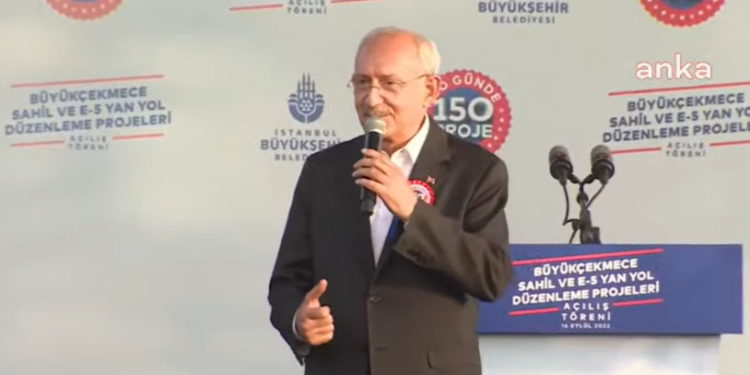 Kılıçdaroğlu'ndan gençlere: 'Bizi rahatlıkla eleştireceksiniz, sabah kapınızı çalan polis değil sütçü olacak'