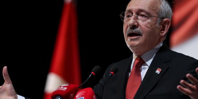 Kılıçdaroğlu’nun çıkışı: Adaylık ilanı mı, yetki talebi mi?