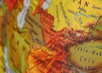 Kırgızistan ile Tacikistan arasında barışı hedefleyen bir protokol imzalandı