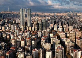 "Kısmi seferberlik" emri sonrası ülkelerini terk eden Ruslar, Türkiye'de ev arıyor; "Listenin başında İstanbul var"