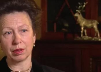 Kraliçe 2. Elizabeth'in çocukları, unutamadıkları anılarını anlattı