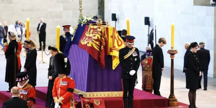 Kraliçe II. Elizabeth'in cenaze töreni için liderler Londra'da bir araya geldi