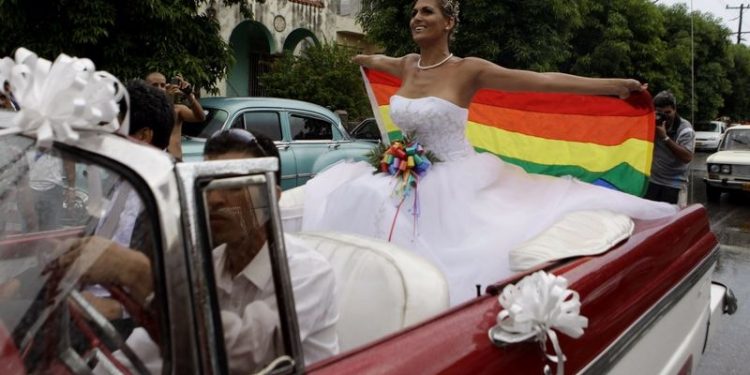 Küba, eşcinsel evliliğe ‘Evet’ dedi