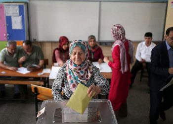 Kürt illeri seçim araştırması: Bir ilde AKP, 3 ilde HDP birinci parti oldu