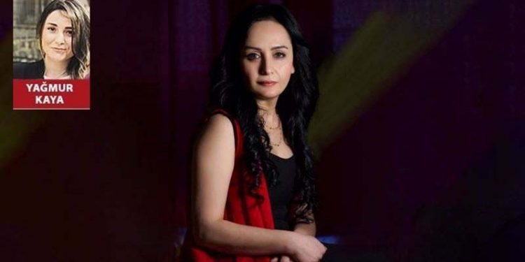 Kürt müzisyen Ayfer Düzdaş: İBB konser talebimize yanıt vermiyor