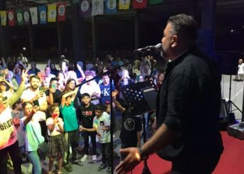 Kürtçe şarkı söylediği için gözaltına alınan Kadir Çat serbest