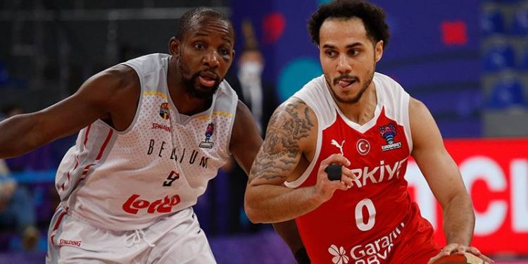 Larkin için kötü haberi Ergin Ataman verdi