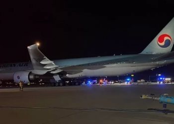 Londra'da iki yolcu uçağı çarpıştı