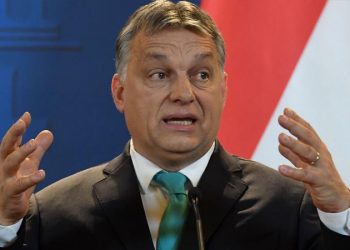 Macaristan Başbakanı Orban: Avrupa, yaptırımlarla kendi ayağına kurşun sıktı
