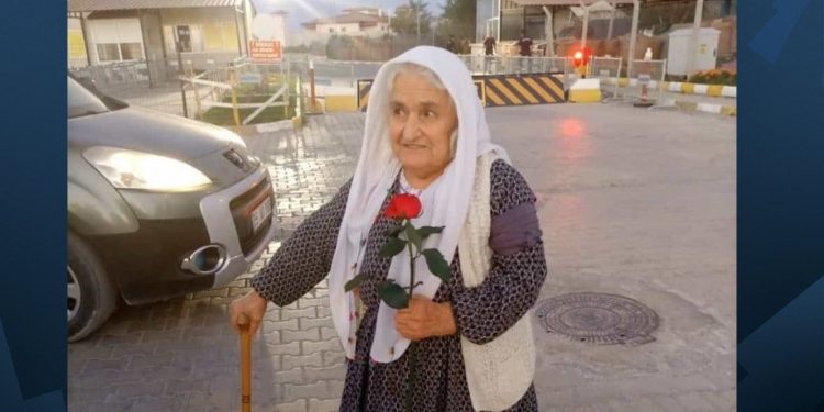 Makbule Özer cezaevinden çıktı: ‘Rehin alan zihniyet utanmalı’