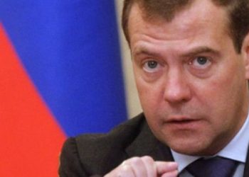 Medvedev’den ABD ve Avrupa’ya tehdit: Hipersoniğin hedeflere çok daha hızlı ulaşabileceği garantidir