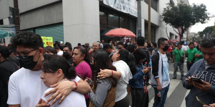 Meksika'daki 7,6 büyüklük depremde ölü sayısı 2'ye yükseldi