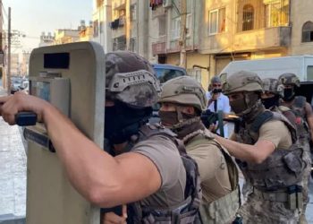 Mersin’de belediye personeline terör operasyonu