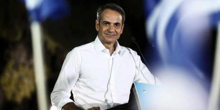 Miçotakis'ten Türkçe paylaşım: Biz düşman değiliz