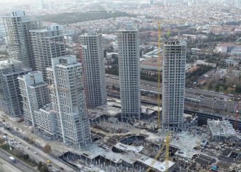 Mustafa Varank’ın kuzenine, Emlak Konut’tan 208 milyon TL’lik ihale