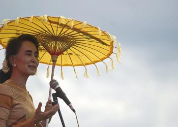 Myanmar'da devrik lider Suu Kyi'ye 'seçimde hile' suçundan 3 yıl hapis cezası