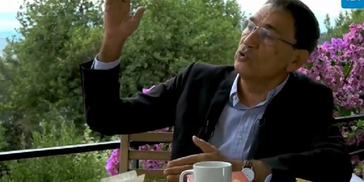 Orhan Pamuk: ‘AKP geriliyor, Erdoğan’a inanmıyorum’