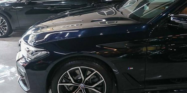 Oto galericilerde 15 Eylül telaşı: Fiyatları 100 bin lira düşürdük ama talep yok