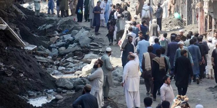 Pakistan'ın Sindh eyaletinde okulların yüzde 40'ı sel sonucu yıkıldı