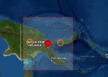 Papua Yeni Gine'de 7,6 büyüklüğünde deprem