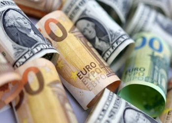 Paritede Avrupa Merkez Bankası yükselişi, doların gözü enflasyonda