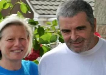 Parkinson testi: Eşinde hastalığın kokusunu aldı, bilime ilham verdi