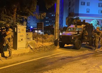 Polisevine saldırı soruşturmasında 22 kişi gözaltına alındı