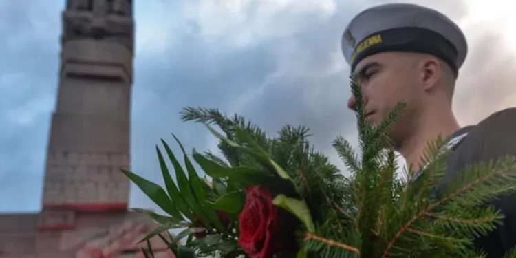 Polonya Almanya’dan 2. Dünya Savaşı nedeniyle 1,3 trilyon euro tazminat talep etti