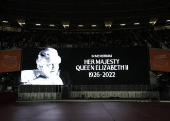 Premier Lig'de hafta sonu maçları ertelendi