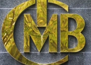 Reuters, Türkiye’de faiz anketine katılacak ekonomist bulmakta zorlanıyor