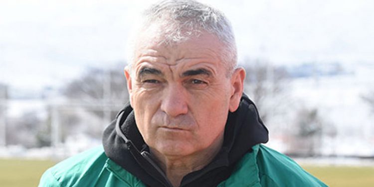 Rıza Çalımbay: Kadro kurmakta çok büyük sıkıntı yaşıyorum