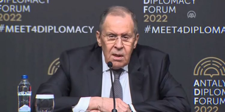 Rusya Dışişleri Bakanı Lavrov: Nükleer silah kullanımına yönelik Rusya'nın doktrini var