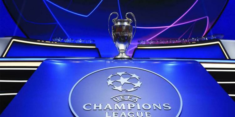 Şampiyonlar Ligi'nde gecenin sonuçları: Napoli ve Barcelona farklı kazandı