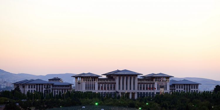 Saray’ın günlük harcaması 10 milyon lira