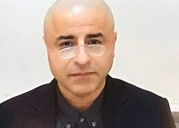 Selahattin Demirtaş, İran'daki Mahsa Amini protestolarına destek amacıyla saçlarını kazıttığını açıkladı