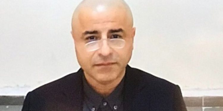 Selahattin Demirtaş, İran'daki Mahsa Amini protestolarına destek amacıyla saçlarını kazıttığını açıkladı