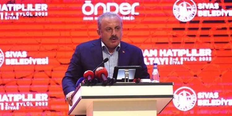 Şentop'tan Gülşen'e gönderme: Onların rahatsızlığı, imam hatip liselerinin muhtevası