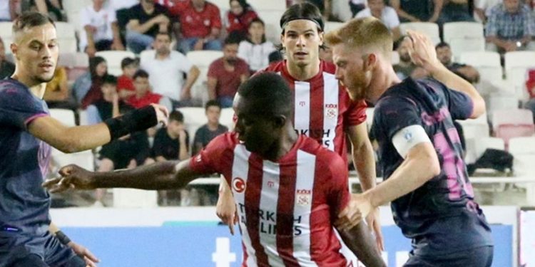 Sivasspor'a, Malmö maçındaki olaylar nedeniyle para cezası verildi