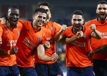 Son 21 maçını kaybetmeyen Başakşehir ligde ve Avrupa'da kalesini gole kapattı