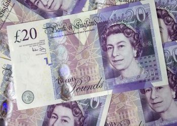 Sterlinde rekor düşüş: İngiltere Merkez Bankası 'faiz artırımında tereddüt etmeyiz' mesajı verdi