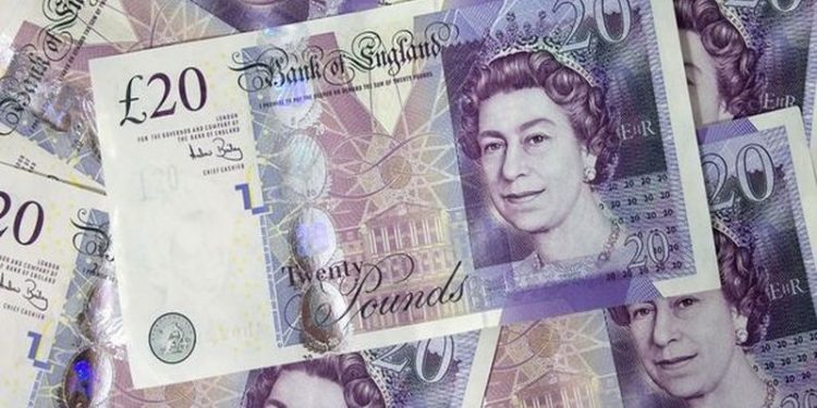 Sterlinde rekor düşüş: İngiltere Merkez Bankası 'faiz artırımında tereddüt etmeyiz' mesajı verdi