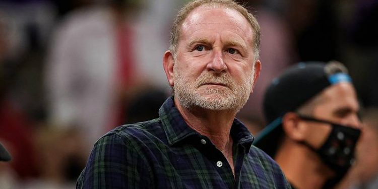Suns'ın sahibi Robert Sarver'a 10 milyon dolar para cezası