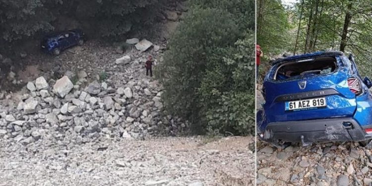 Sürücü manzarayı fotoğraflarken uçuruma yuvarlanan cipteki kadın turist öldü