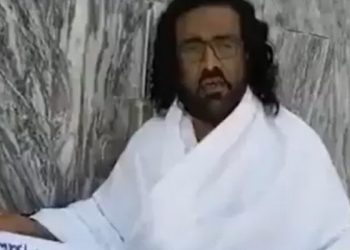 S﻿uudi Arabistan'da "Umre ziyaretini Kraliçe'ye adayan" bir kişi tutuklandı