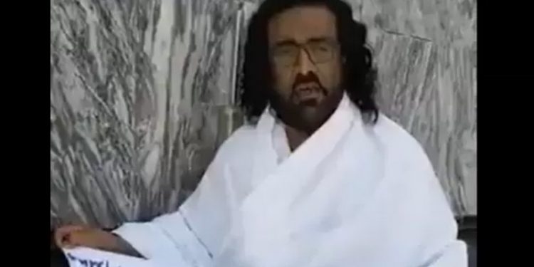 S﻿uudi Arabistan'da "Umre ziyaretini Kraliçe'ye adayan" bir kişi tutuklandı