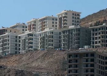 TOKİ, ihalesi tamamlanmayan projeler ve yavaş ilerleyen inşaatlar için ne diyor?